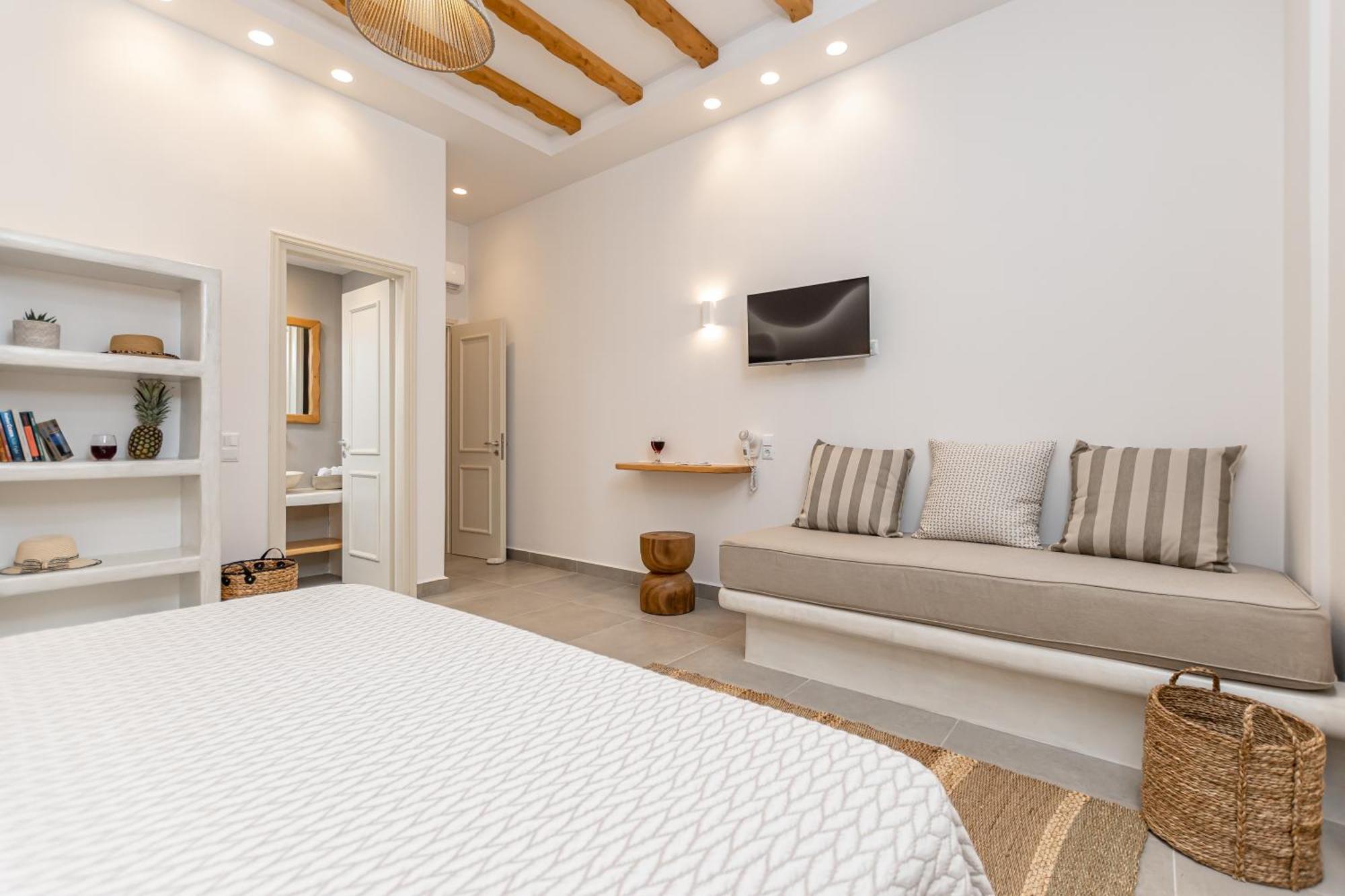 Porto Dema Luxury Suites Schoinoussa 외부 사진