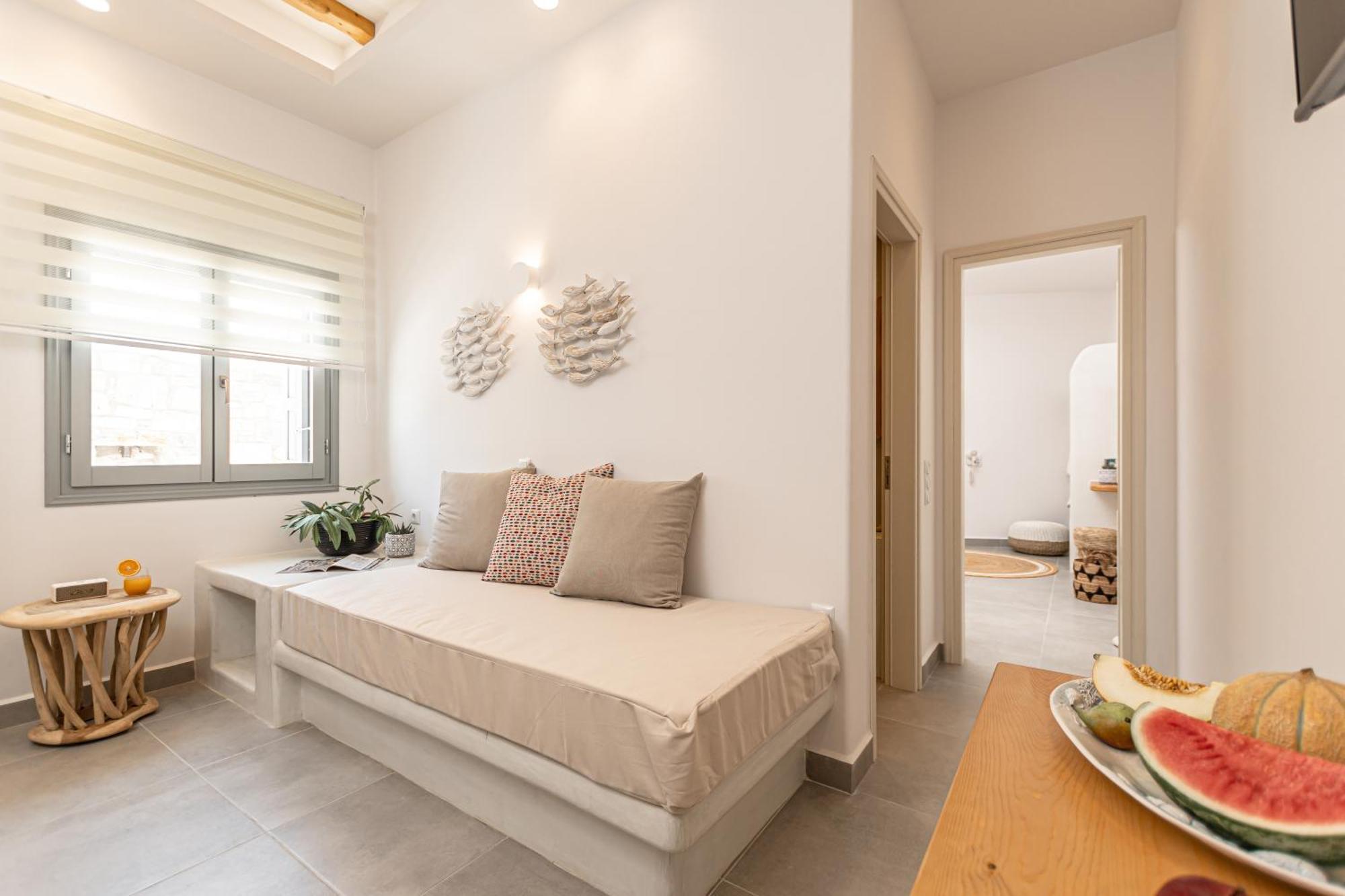Porto Dema Luxury Suites Schoinoussa 외부 사진