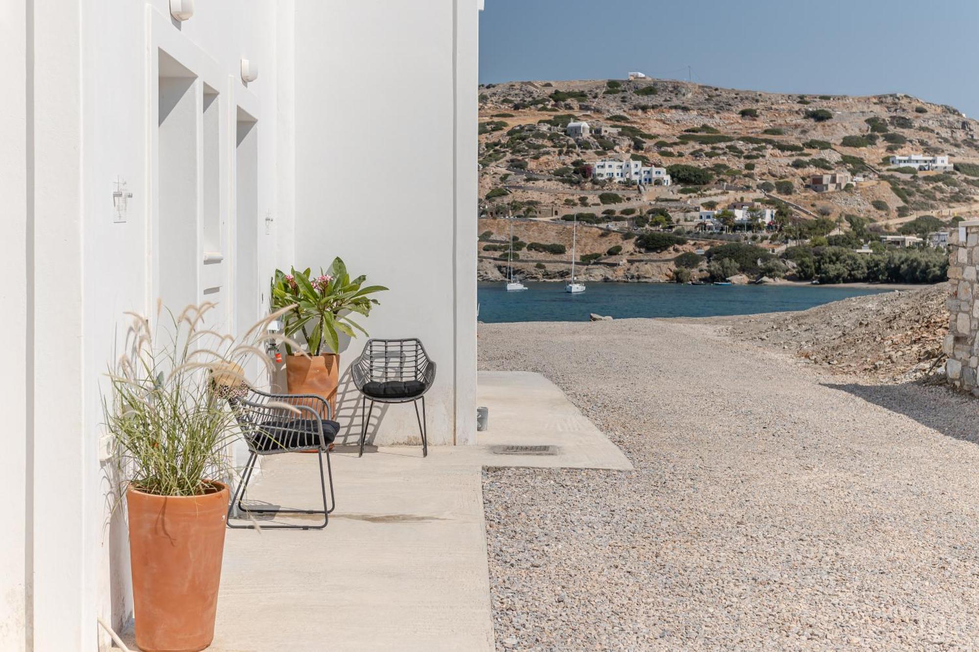 Porto Dema Luxury Suites Schoinoussa 외부 사진