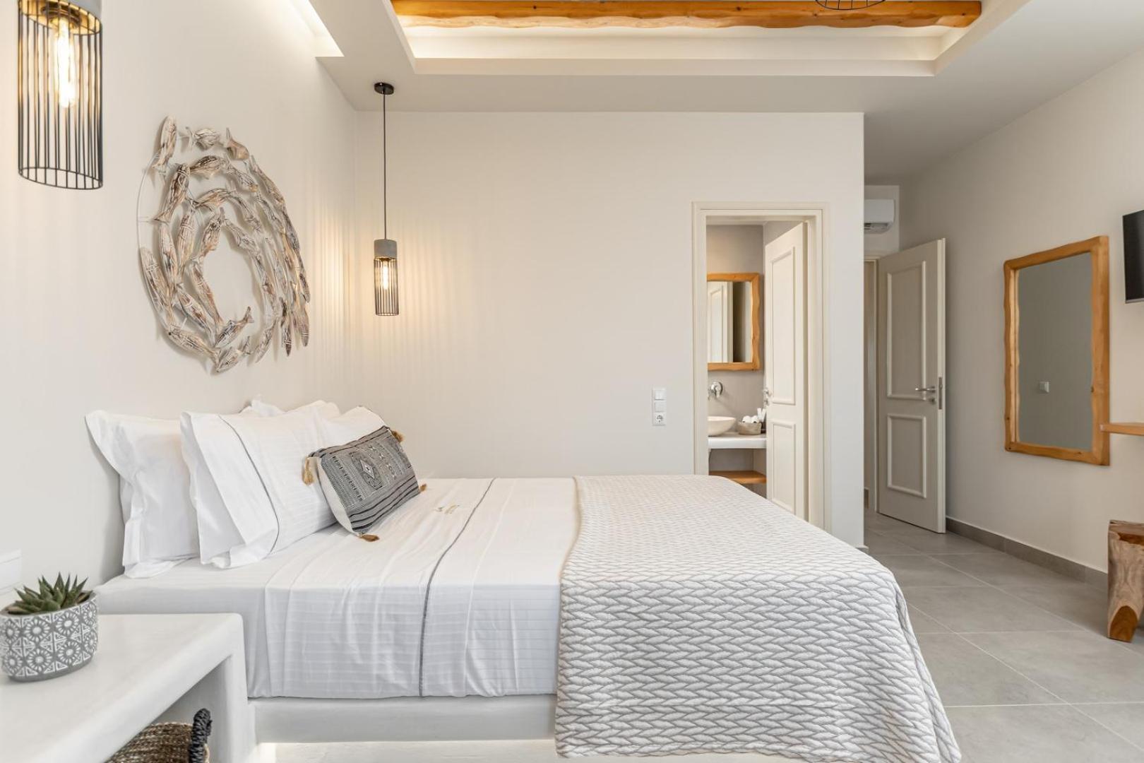 Porto Dema Luxury Suites Schoinoussa 외부 사진