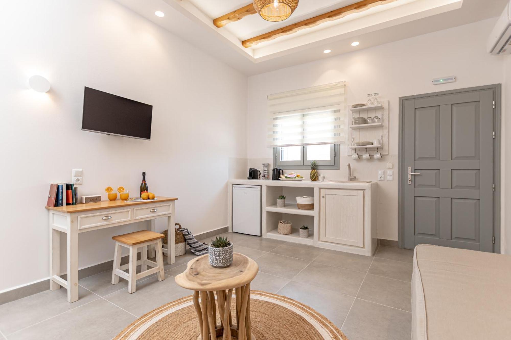Porto Dema Luxury Suites Schoinoussa 외부 사진