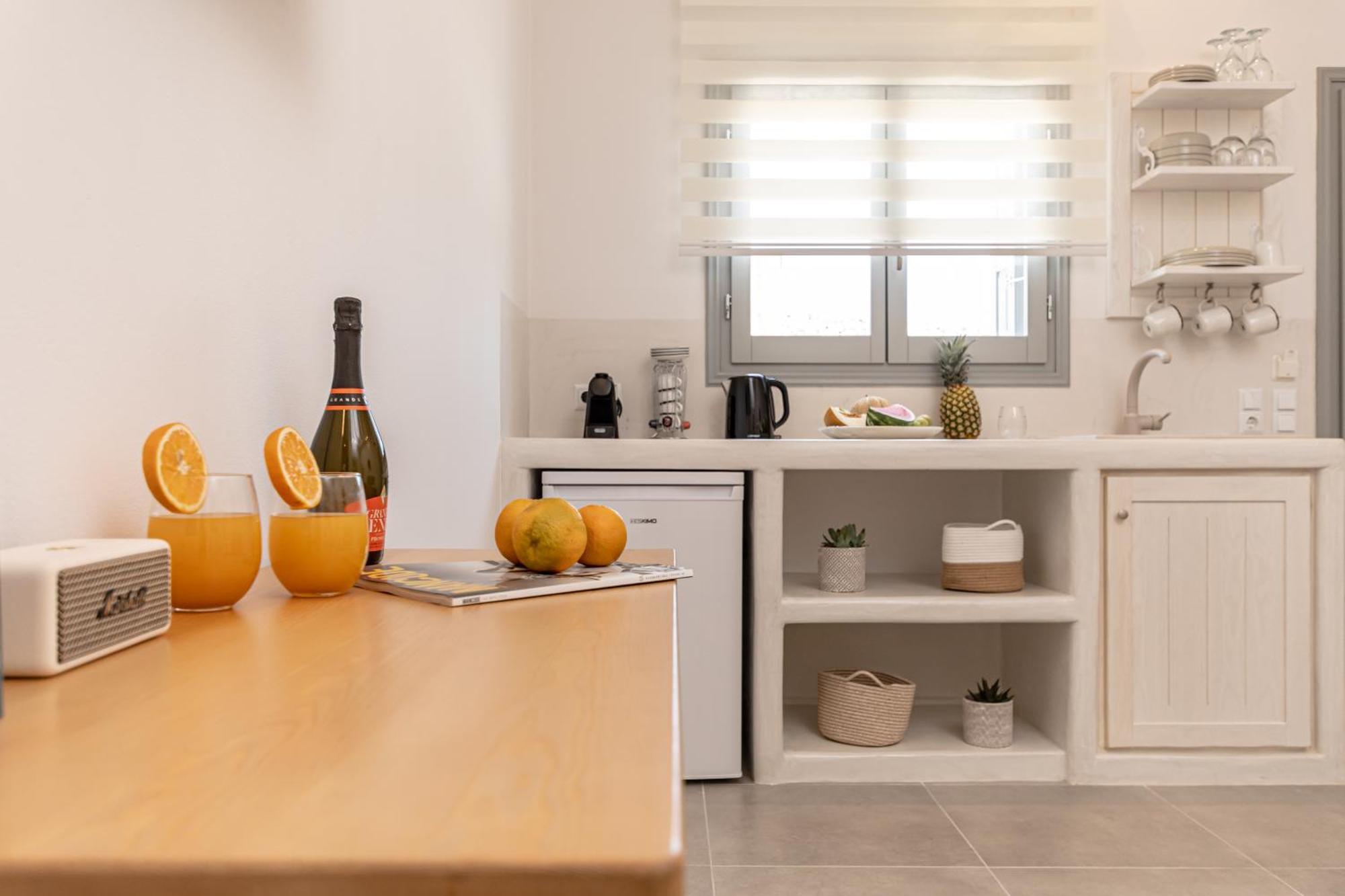 Porto Dema Luxury Suites Schoinoussa 외부 사진