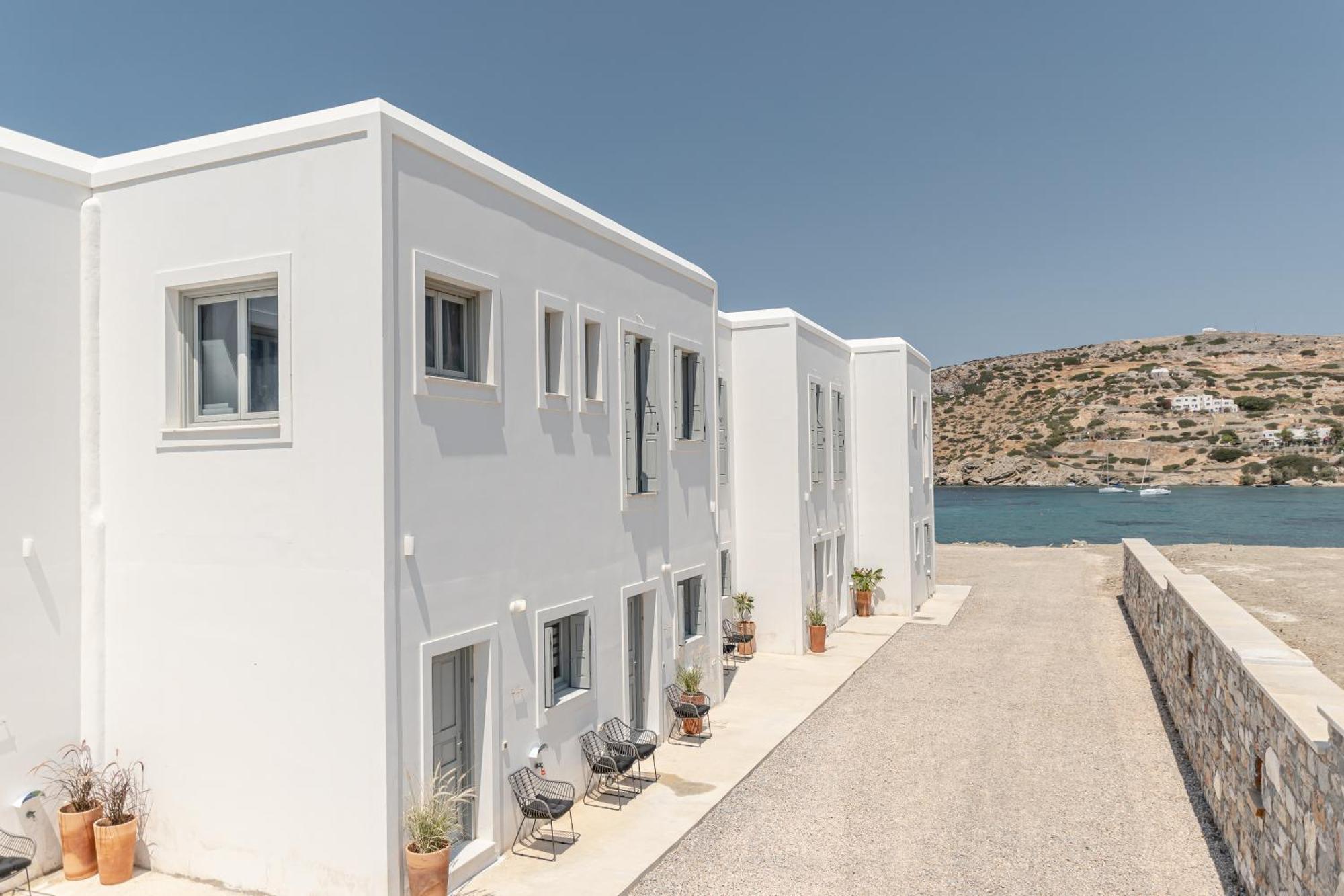 Porto Dema Luxury Suites Schoinoussa 외부 사진