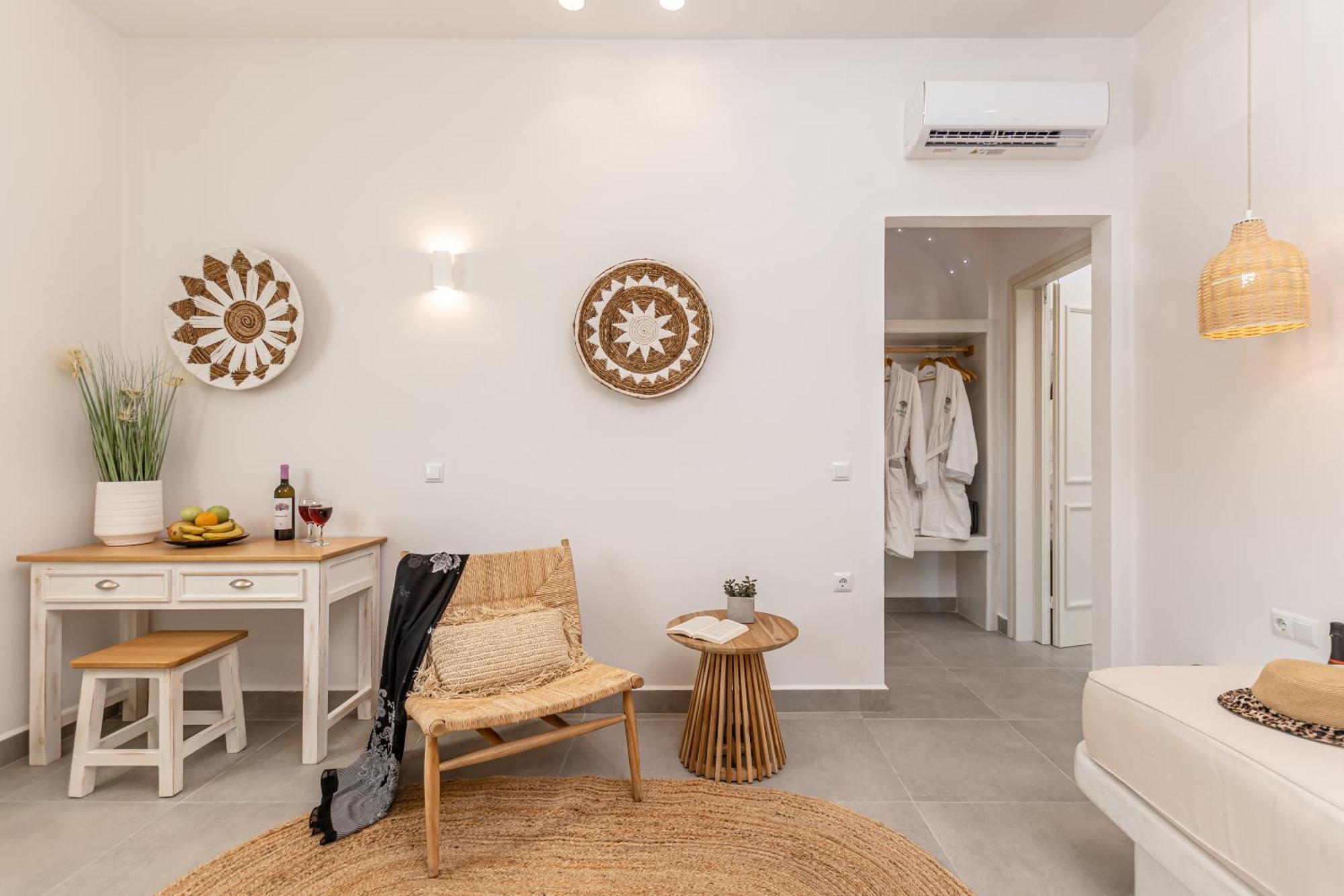 Porto Dema Luxury Suites Schoinoussa 외부 사진