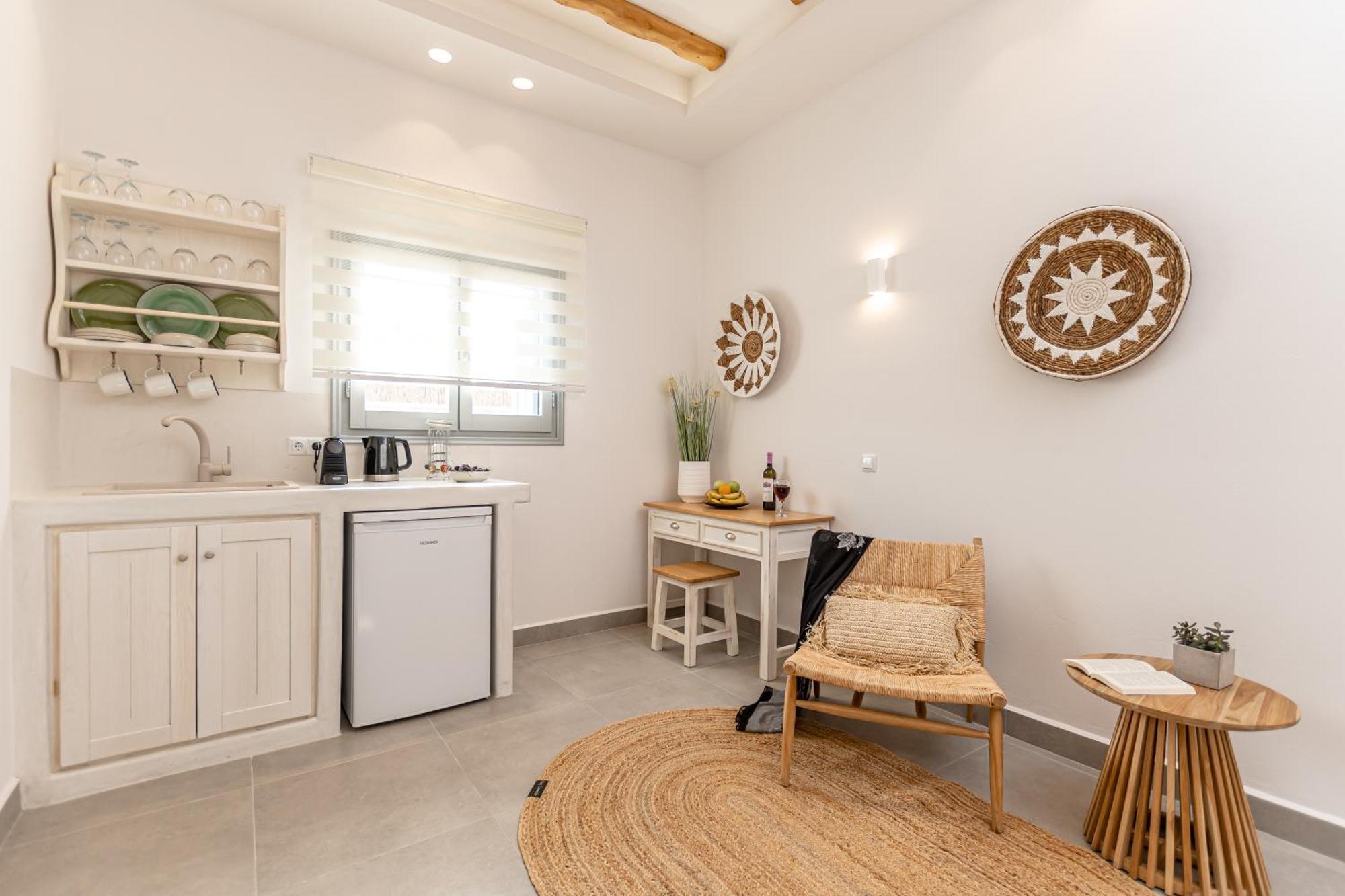 Porto Dema Luxury Suites Schoinoussa 외부 사진